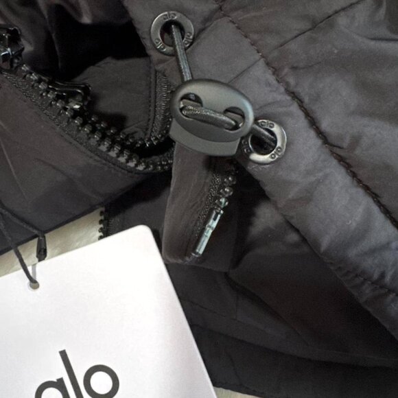 Alo Yoga Black Women's Glacier Puffer - Picture 7 of 8